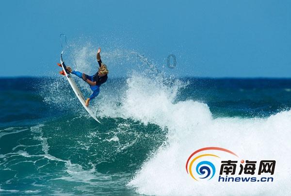 吴彦祖陷秃顶危机，黄晓明最意外， 5位遭遇“头发危机”的男明星都有谁？