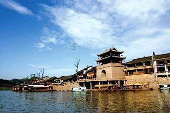 “唐山烧烤店打人案”保护伞马爱军获刑12年